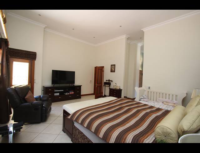 3 BEDROOM HOUSE FOR SALE IN BEDFORD GARDENS